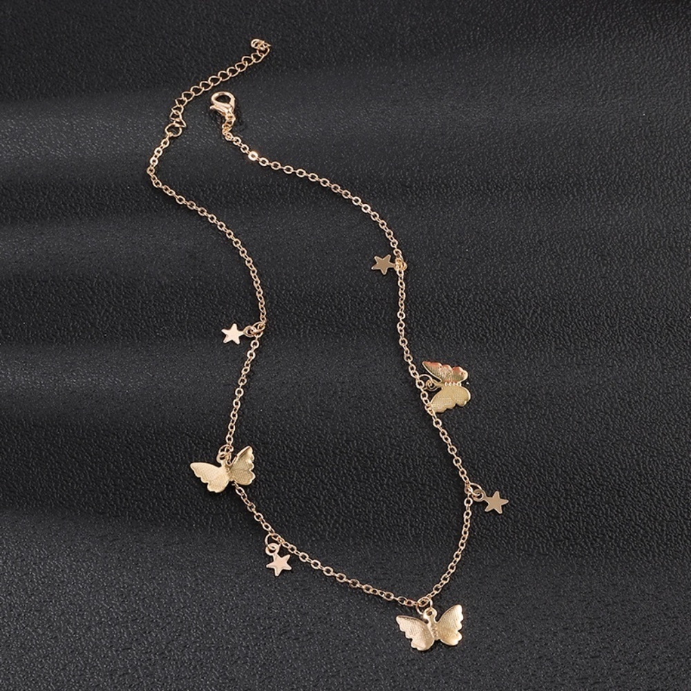 *BEAULAH* Gold Butterfly Charm Fashion Necklace